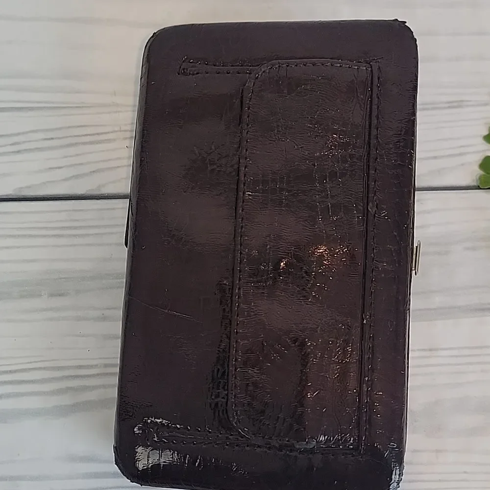 Clutch wallet retro style piano hinged bi-fold vegan leather - dark burgundy